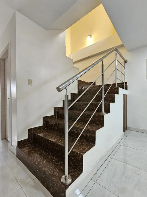 Vendo Hermosa Casa de 2 Pisos a Pocas Cuadras del Mar en La Libertad — imagen 2