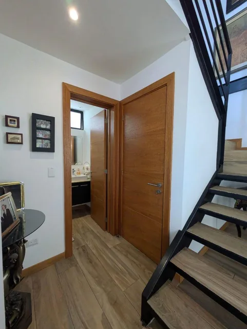Hermosa Casa de Venta en Uno de Los Mejores Sitios de Cumbaya. San Juan — imagen 5