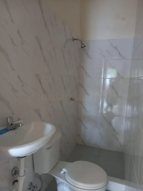 Casa Rentera en Venta con 7 Alquileres, en Los Sauces 1 Guayaquil, Guayas — imagen 5