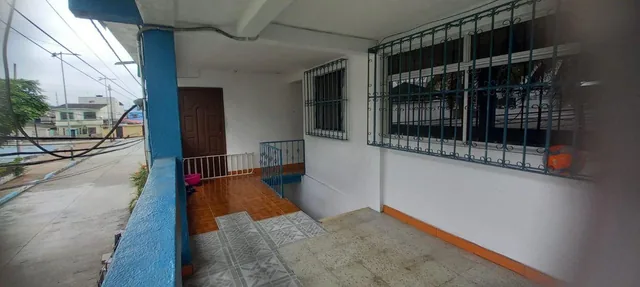 Casa Rentera en Venta con 7 Alquileres, en Los Sauces 1 Guayaquil, Guayas — imagen 2
