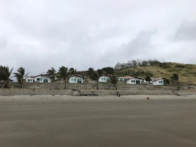 Venta Terreno con Hotel en Operación y Proyecto de Vivienda - Cojimies, Manabí — imagen 5