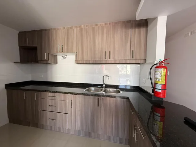 Departamento en Venta, Urb. Jardines de Amagasí — imagen 2
