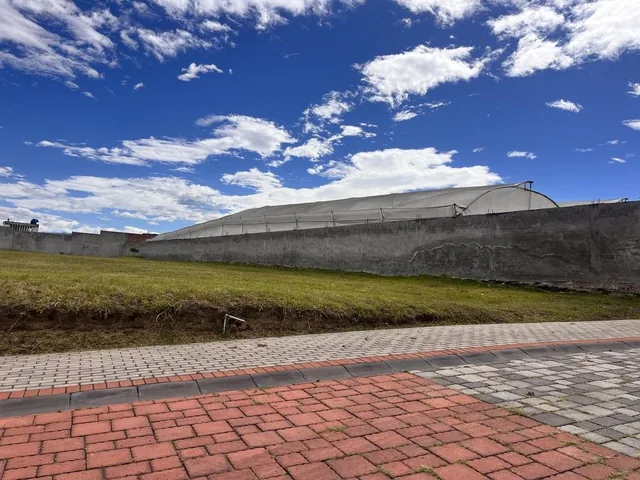 Terreno 2117 m² de Venta en Puembo Sector La Gruta — imagen 2