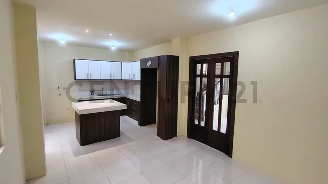 Casa en Venta en Montecristi - Hermosa y Hogareña, Manabí — imagen 5