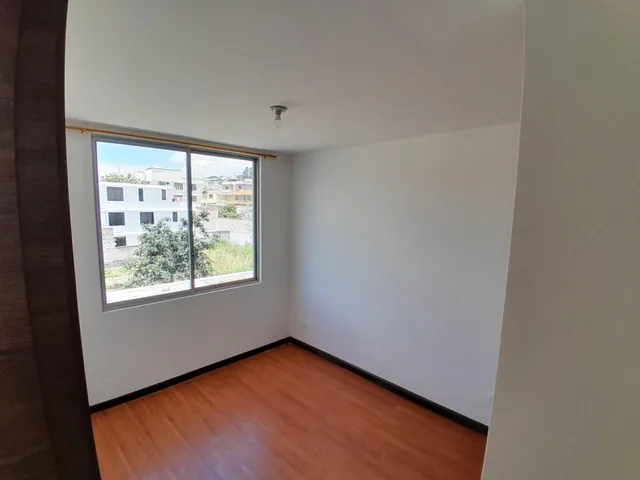 Casa de 125 m² con 2 Habitaciones en Venta en Pomasqui — imagen 5