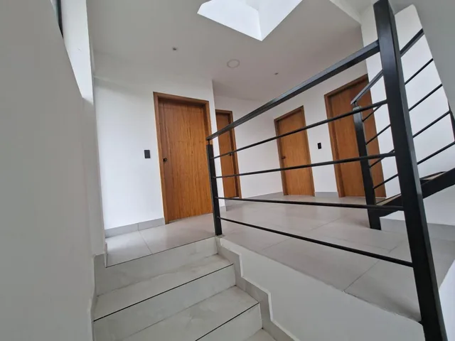 ¡Moderna y Minimalista! Casa por Estrenar en Oyambarillo | $50.000 — imagen 2