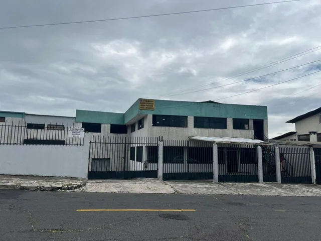 Terrenos con Construcción Ubicados en La Elia Liut y Brasil. Juntos o Separados. Provincia de Pichincha — imagen 2
