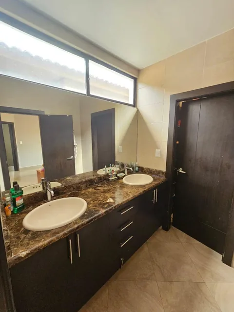 7320.urb. Maralago - Samborondon, Casa en Venta 4 Dorm. $275.000. Guayas — imagen 5