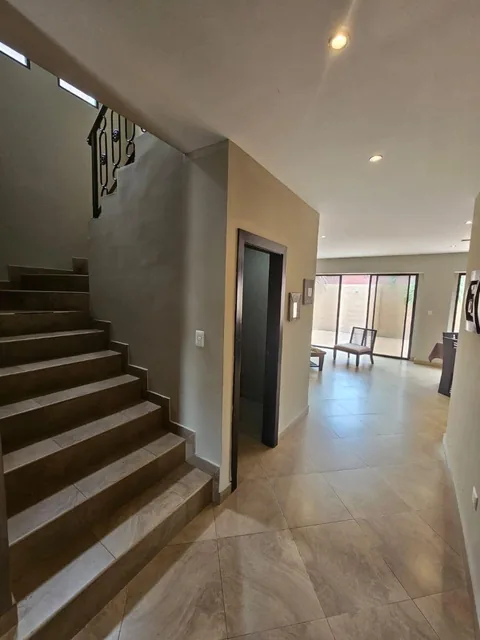 7320.urb. Maralago - Samborondon, Casa en Venta 4 Dorm. $275.000. Guayas — imagen 2