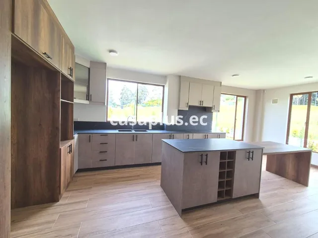 Casa por Estrenar en Venta en Belisario Quevedo en Latacunga, Cotopaxi — imagen 3