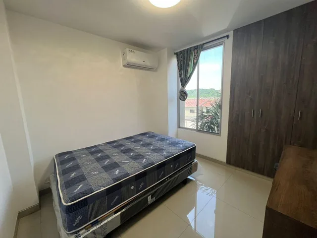 Vendo Casa en Urb. Romadera, Guayas — imagen 3