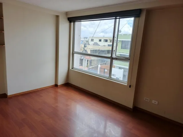 Departamento en Venta - Al Sur de Ambato, Tungurahua — imagen 4