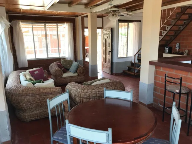Casa en Venta, de Dos Pisos Cerca Al Mar, Guayas — imagen 3