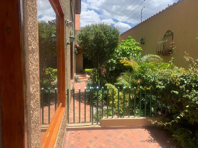 Vendo Casa Cumbayá 550 m 650.000 Dólares, Mm — imagen 5