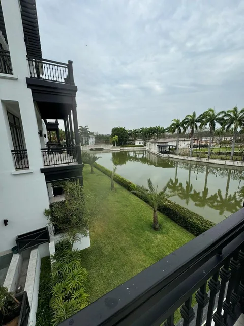 Plaza Lagos - Departamento de Lujo con Vista Al Lago en Venta - 6.5 Sambrondon, Guayas — imagen 5