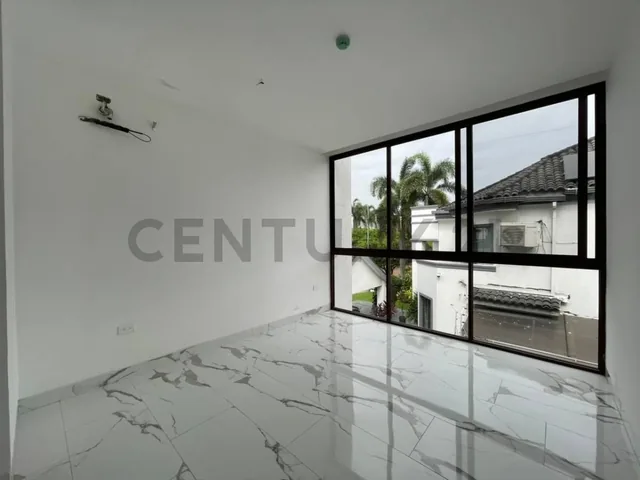 Venta de Casa en Isla Mocoli, Samborondón, Guayas — imagen 2