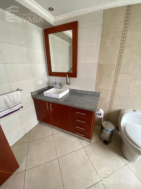 Monteserrín Frente Al Ecopark Hermoso Departamento de 220 m² Exclusivo Edificio — imagen 3