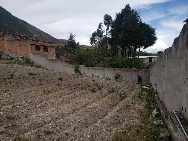Terreno en Venta Mitad del Mundo Pululaua Todos Los Servicios — imagen 3