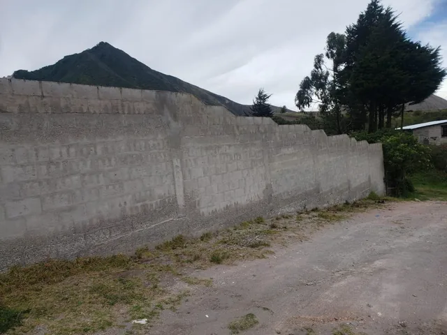 Terreno en Venta Mitad del Mundo Pululaua Todos Los Servicios — imagen 2