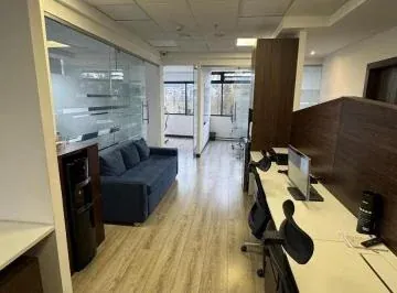 Oficina Comercial de 116 m² en Venta en La Carolina — imagen 2
