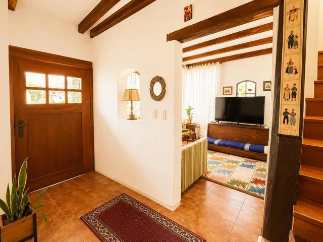 Casa Rústica en El Valle de Los Chillos, 4 Dorm., Áreas Verdes y Ubicación Privilegiada. Provincia de Pichincha — imagen 5