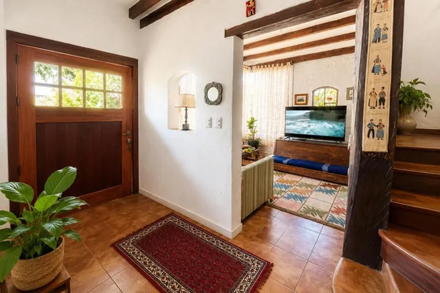 Casa Rústica en El Valle de Los Chillos, 4 Dorm., Áreas Verdes y Ubicación Privilegiada. Provincia de Pichincha — imagen 4