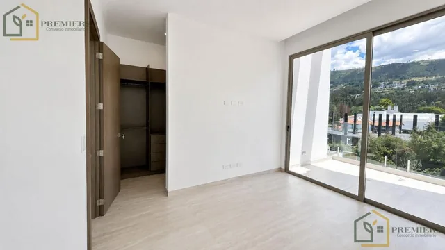 Penthouse de Lujo Cumbaya — imagen 4