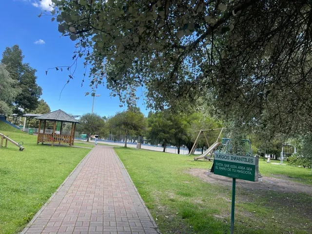 Terreno en Monteserrín — imagen 5