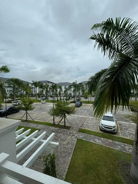 River Park Estrene Departamento Medianero, Guayas — imagen 3