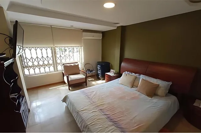 Venta Casa Remodelada - Urb. San Felipe – Espaciosa y con Acabados de Lujo (Wt), Guayas — imagen 2