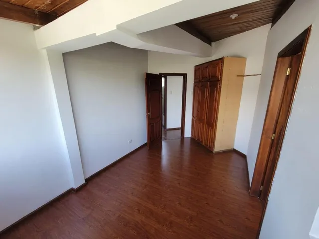 Departamento de Venta en El Sector Solca de 105 m Los Guayacanes — imagen 2