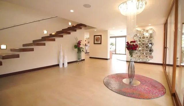 Hermosa y Exclusiva Casa de Venta en Cumbaya Urbanizacion — imagen 5