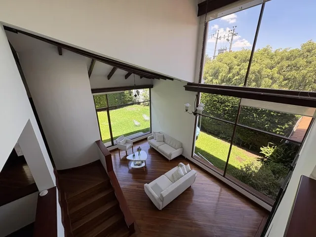 Vendo Casa Independiente Reservorio de Cumbaya Dentro de Urbanización — imagen 4
