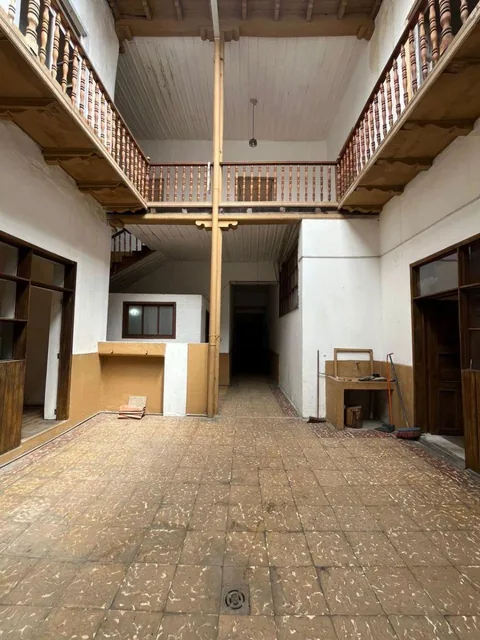Casa Patrimonial de Venta en El Centro de La Ciudad, Azuay — imagen 5