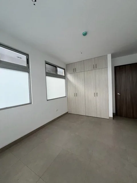 Comodo y Exclusivo Departamento en Venta - Urb. Puerta Al Rio 2.5 Samborondon, Guayas — imagen 5