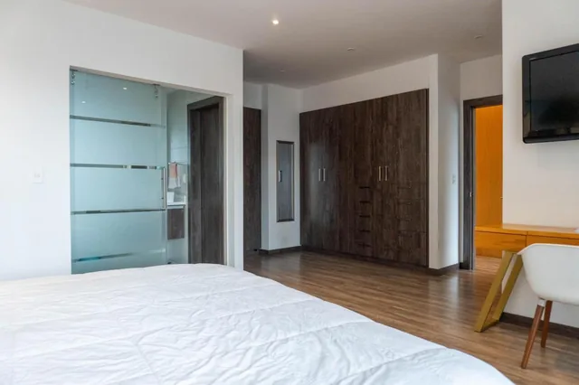 Departamento de Tres Habitaciones en Venta — imagen 2