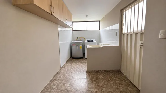 En Venta Casa - Urbanización Ciudad Satelital Los Angeles - (Mervel), Guayas — imagen 4