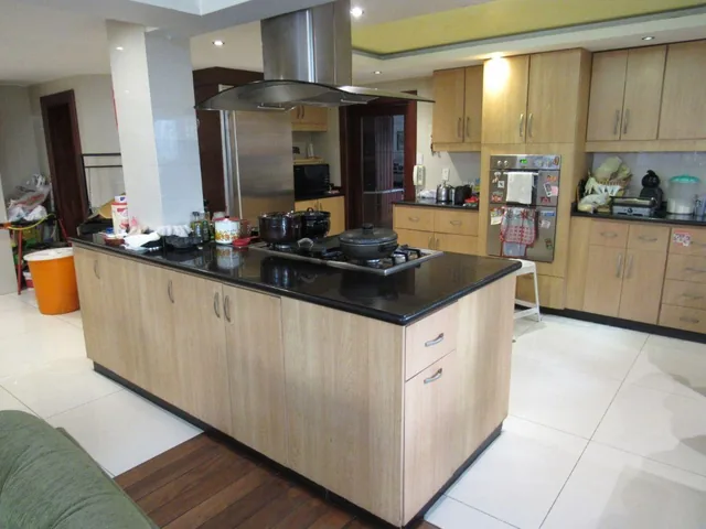 Casa 8 Habitaciones - Cumbayá — imagen 3