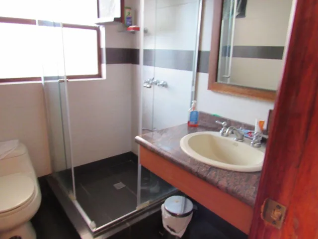 Casa 8 Habitaciones - Cumbayá — imagen 2
