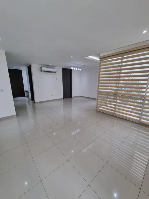 Departamento de Venta con Vista Al Rio Planta Baja en Ryo 600, Guayas — imagen 3