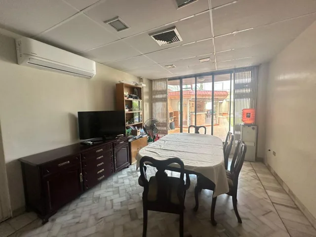 Venta de Casa de 5 Habitaciones con Piscina en Urb La Puntilla. Samborondon, Guayas — imagen 5