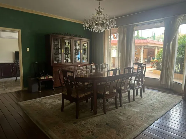 Venta de Casa de 5 Habitaciones con Piscina en Urb La Puntilla. Samborondon, Guayas — imagen 2