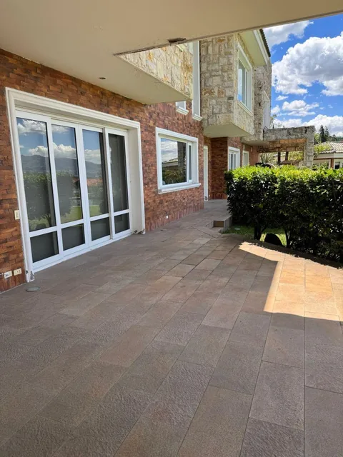 Casa con 1603 m² y 6 Habitaciones en Venta en Urbanización Sector Miravalle — imagen 5