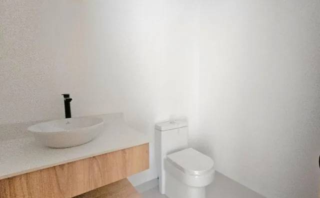 Venta Suite Iluminada y con Vista en Cumbayá — imagen 2