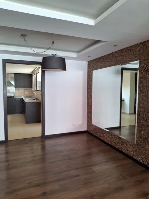 Amplio Departamento Moderno en Quito — imagen 5