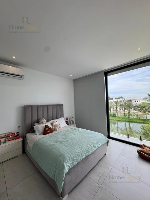 Venta de Casa con Piscina Frente Al Lago en Samborondón – Isla Mocolí Am, Guayas — imagen 3