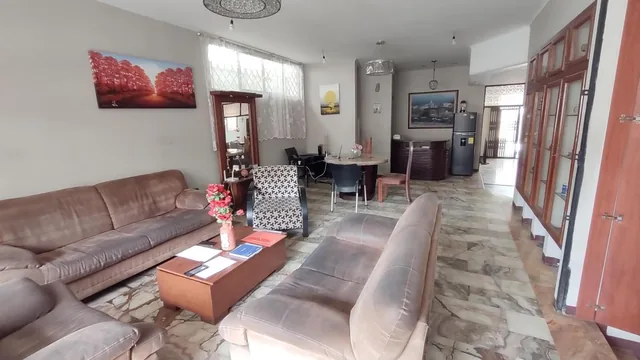 Casa Amplia en Venta con 6 Dorm. - Garzota Norte de Guayaquil, Guayas — imagen 4