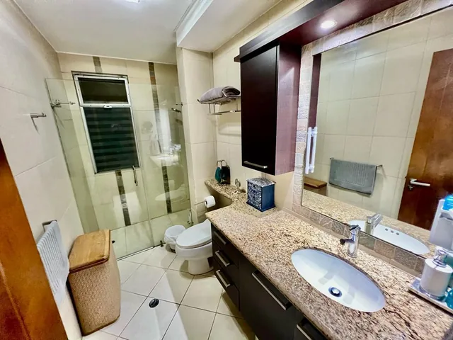 Residencia Contemporanea Sector San Patricio - Lumbisi en Venta — imagen 4