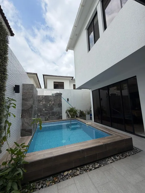 Vendo Linda Casa en Punta Esmeralda, Via a La Costa, Guayaquil, Guayas — imagen 3
