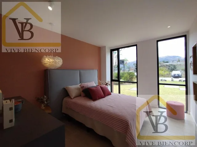 Venta Departamento con Vista 2 Dorm. y Balcón - Cumbayá — imagen 2